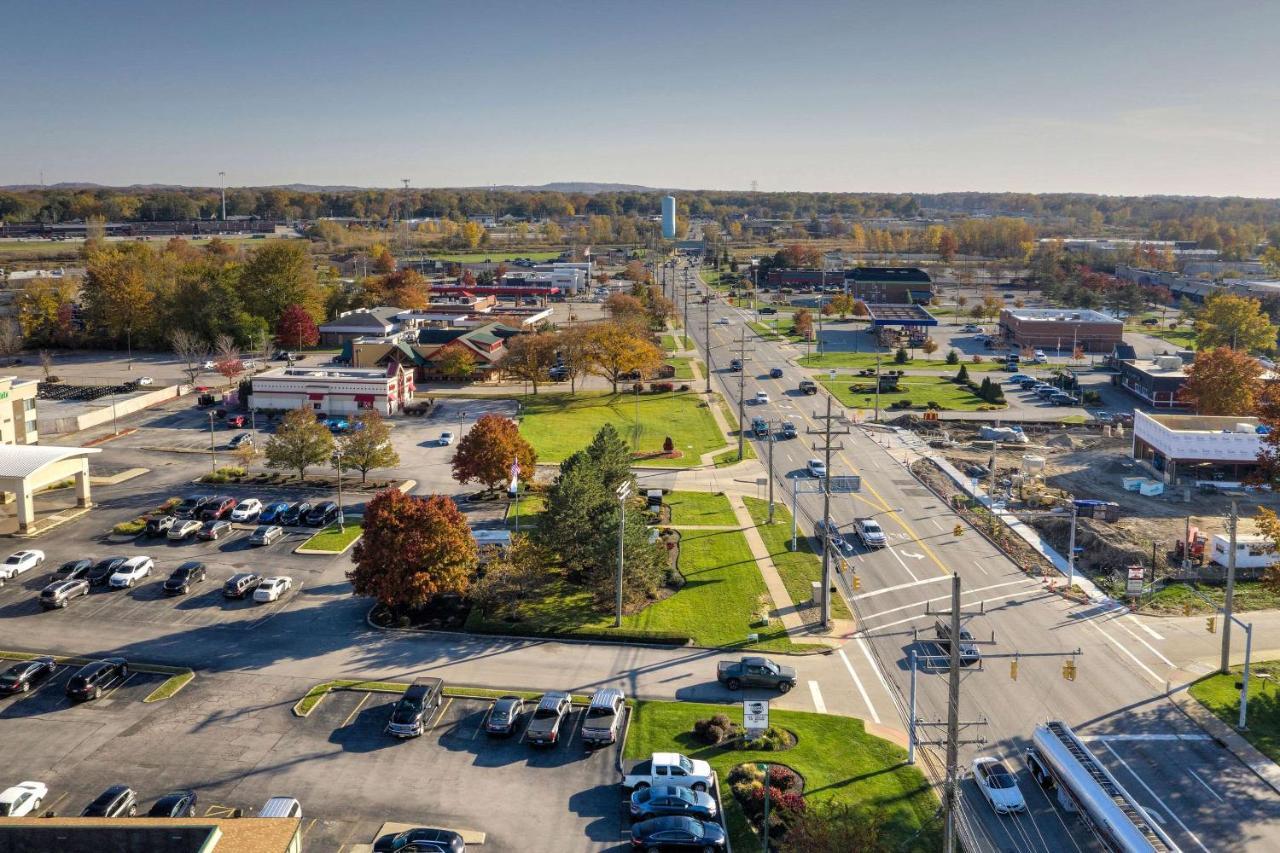 Suburban Studios Mentor - Cleveland Northeast Экстерьер фото